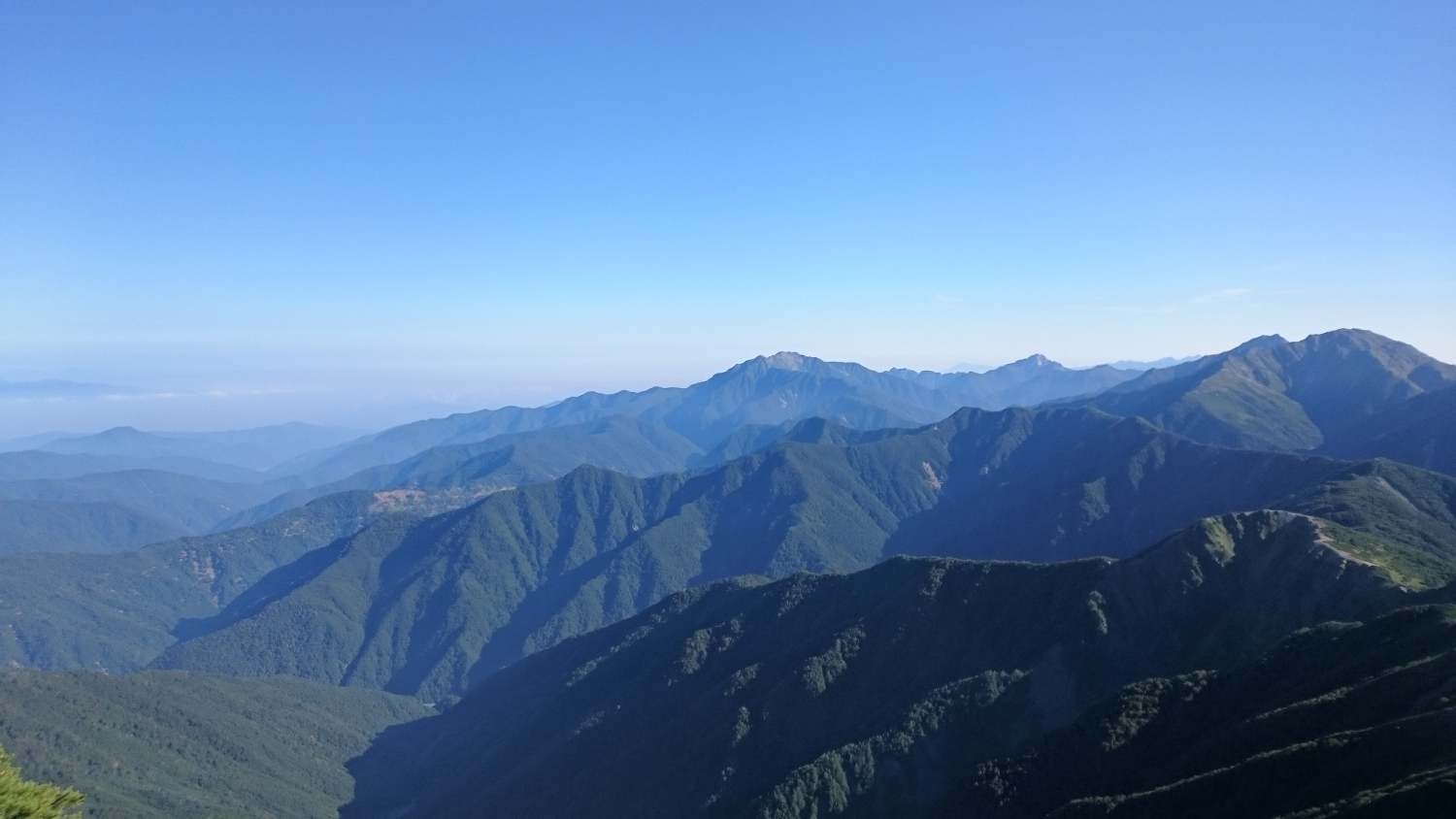 南アルプ北面の山々