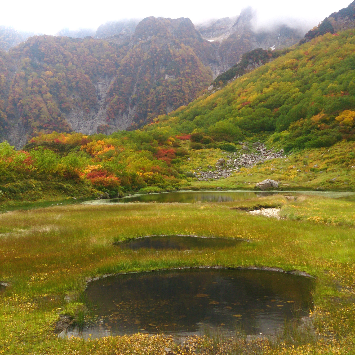 平の池近影